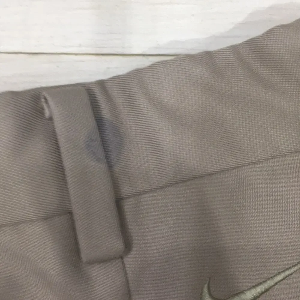 Nike Dr Fit Performance athletic athleisure golf tennis pleated golf shorts 36